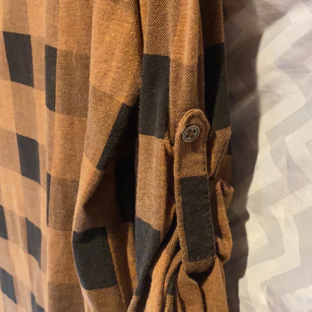 Shirt - Picture 5 of 5